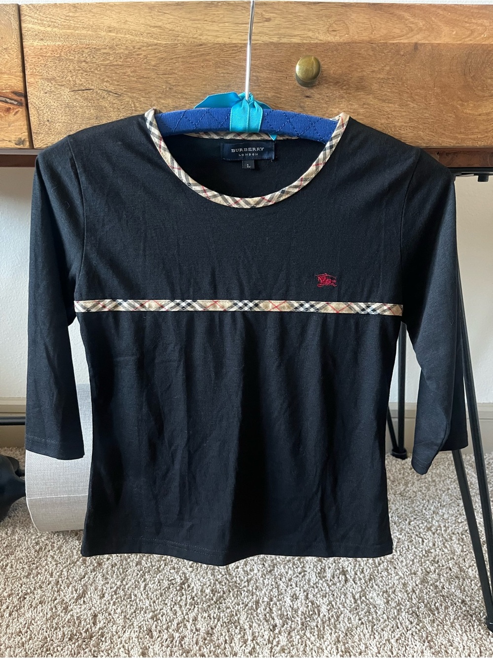 Authentic Burberry Black Plaid-Trim Crewneck Mid-Length Sleeve Top